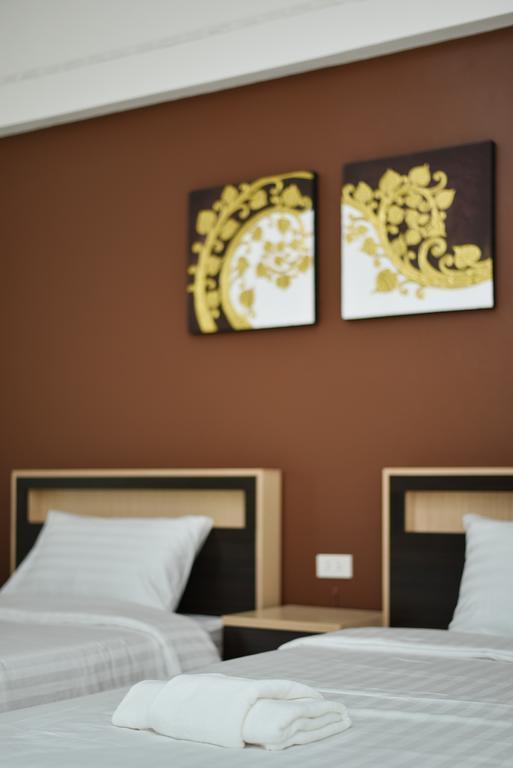 B32 Apartment Bangkok Exterior photo