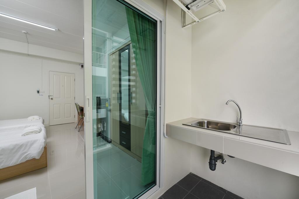 B32 Apartment Bangkok Exterior photo