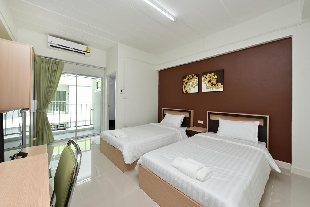 B32 Apartment Bangkok Room photo