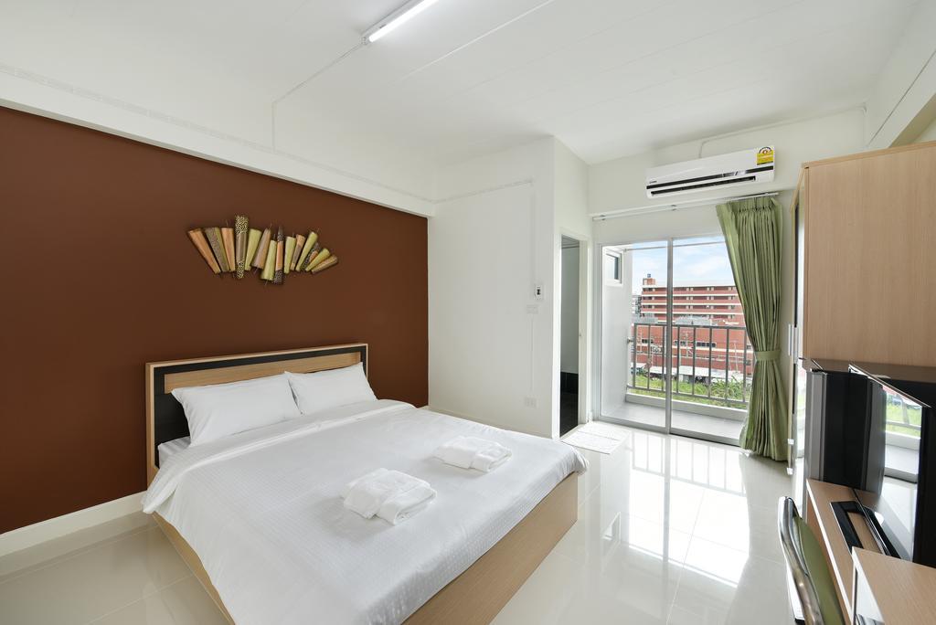 B32 Apartment Bangkok Exterior photo