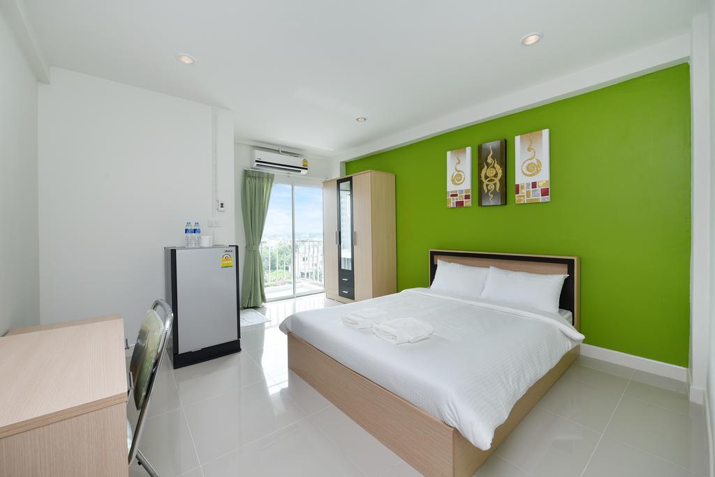 B32 Apartment Bangkok Room photo